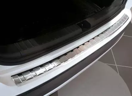 Audi Q5 2017-2021- Stötfångarskydd rostfritt stål - Modellanpassande tillbehör - 7000010290 - 1