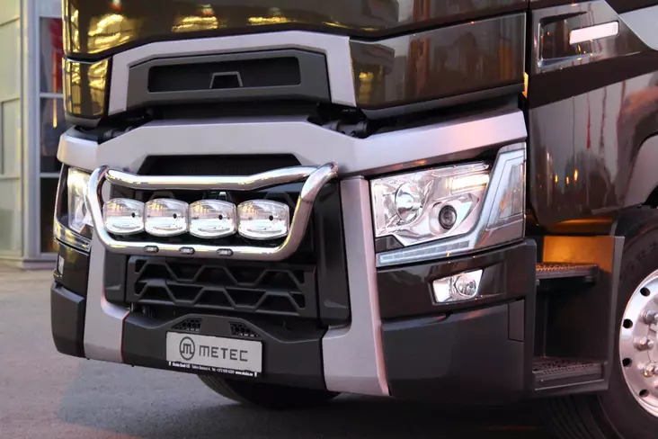 Frontbåge Tailor (LED) Renault T-serie 14+ - Frontbåge till lastbil - 8020103061 - 1
