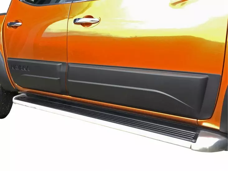 Body Cladding Nissan Navara 2015+ - Nissan - 7020100142 - 1