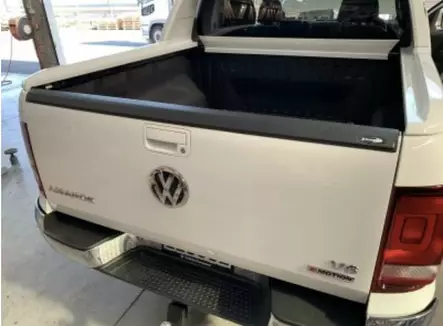 Volkswagen Amarok Bakläm Flakkantsskydd - Volkswagen - 7000010303 - 1