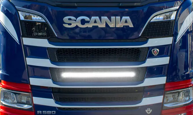 Scania Next.Gen R Serie DSM Optibeam Savage 30 80cm Grill kit - Modellanpassat extraljus lastbil - 8020102593 - 1