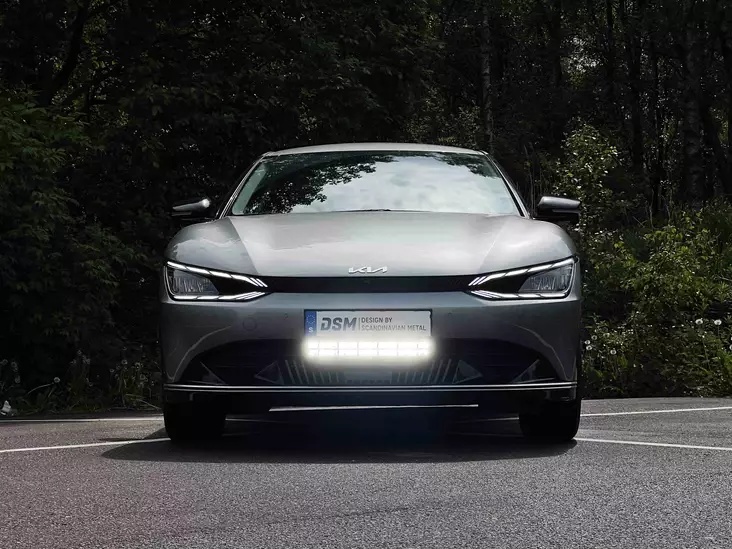 KIA EV6 Led-ramp + modellanpassat fäste - KIA - 8020105475 - 1