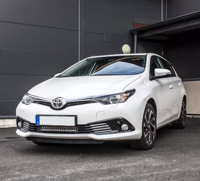Toyota Auris DSM LED Ramp med modellanpassat fäste - Toyota - 8020100245 - 2