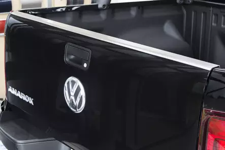Kantskydd bakläm VW Amarok 2011+ - Volkswagen - 8020102557 - 1