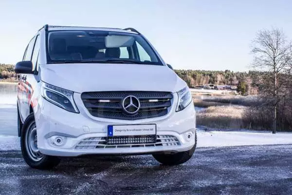 MB Vito & V Klass LED Ramp + fäste - Mercedes-Benz - 8020100327 - 1