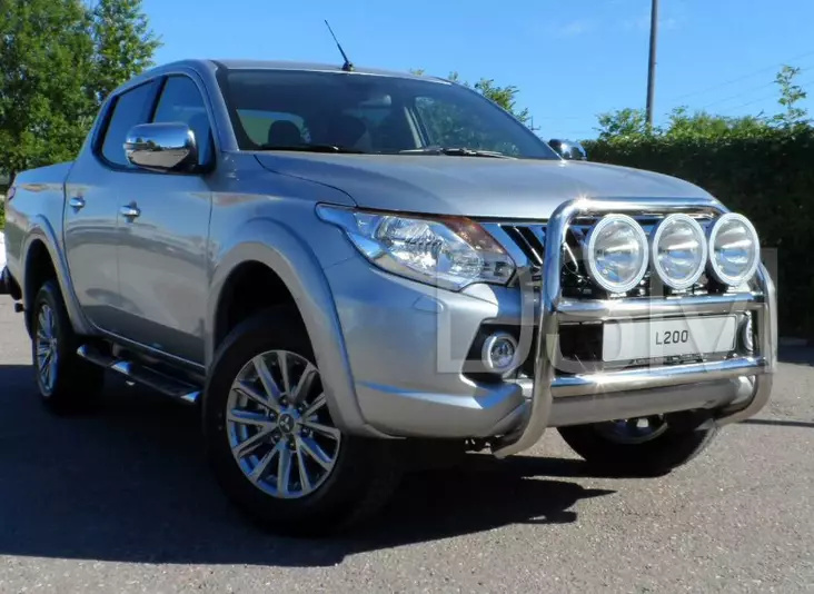 Mitsubishi L200 Frontbåge Hög 76mm - Mitsubishi - 7000010057 - 1