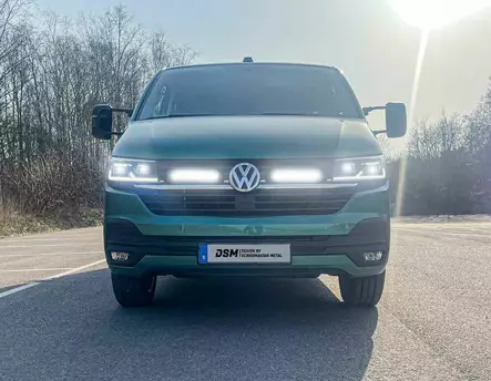 VW T6.1 LED-ramp med modellanpassat fäste - Volkswagen - 8020101918 - 1