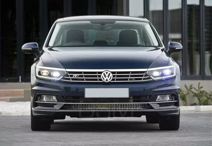 VW Passat ledramp + modellanpassat fäste - Volkswagen - 8020100258 - 1