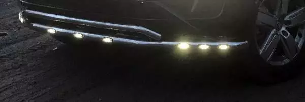 Toyota Hilux 2016+ Frontrör - Toyota - 7000010298 - 1