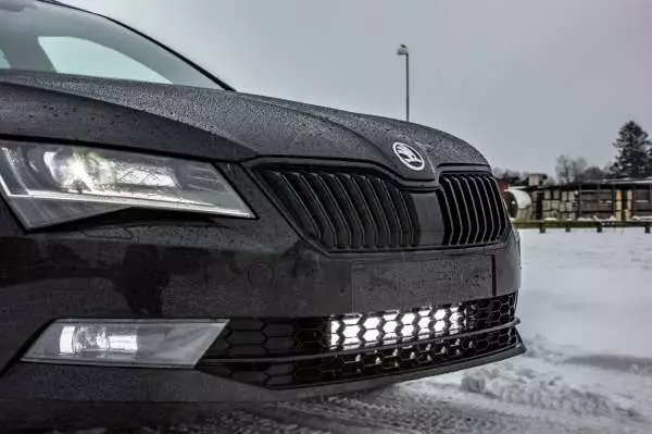 Skoda Superb DSM LED Ramp + fäste - Skoda - 8020100999 - 1