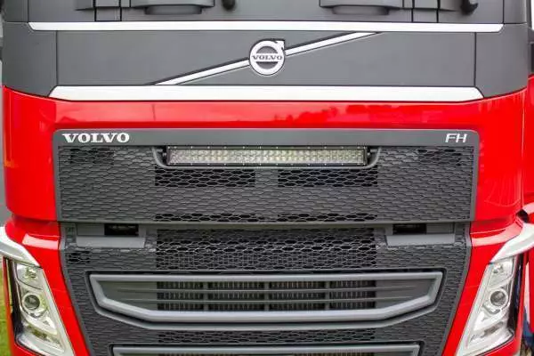 Volvo FH4 FH5 LED Ramp DSM TERA PLUS + fäste - Modellanpassat extraljus lastbil - 7000010189 - 1